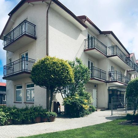 Pokoje Goscinne Matiz Karwia Exterior foto
