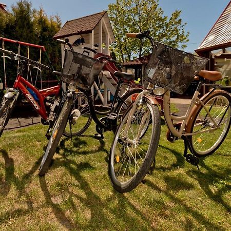 Pokoje Goscinne Matiz Karwia Exterior foto