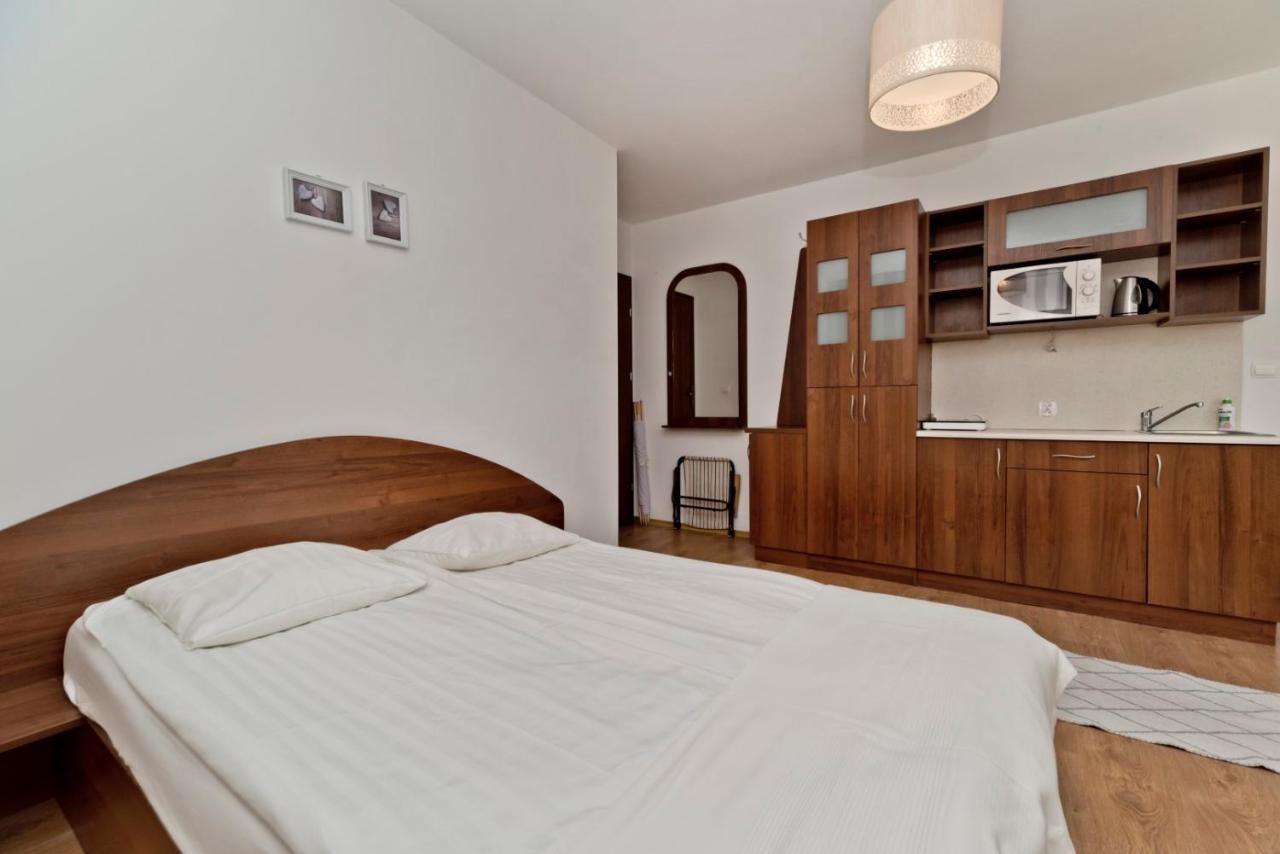 Pokoje Goscinne Matiz Karwia Exterior foto